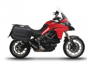 Kompletní sada bočních černých hliníkových kufrů SHAD TERRA BLACK 36L/36L , včetně montážní sady SHAD DUCATI MULTISTRADA 950 / 1200 / 1260